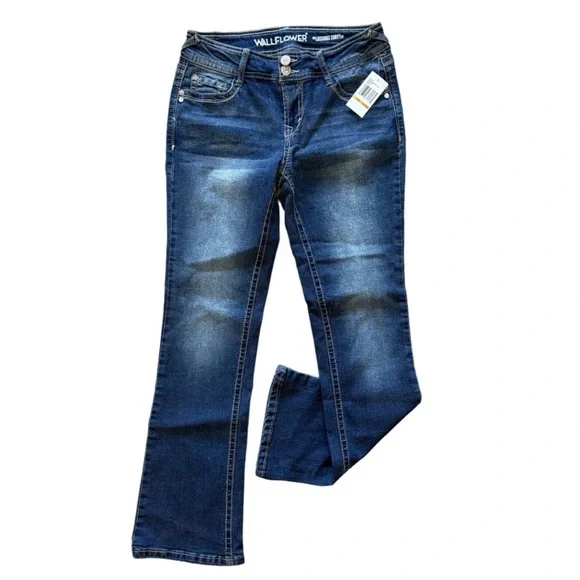 WALLFLOWER 🌸 Luscious Curvy Fit Bootcut Jeans | Size 7 Short | NWT ✨ - Picture 1 of 14